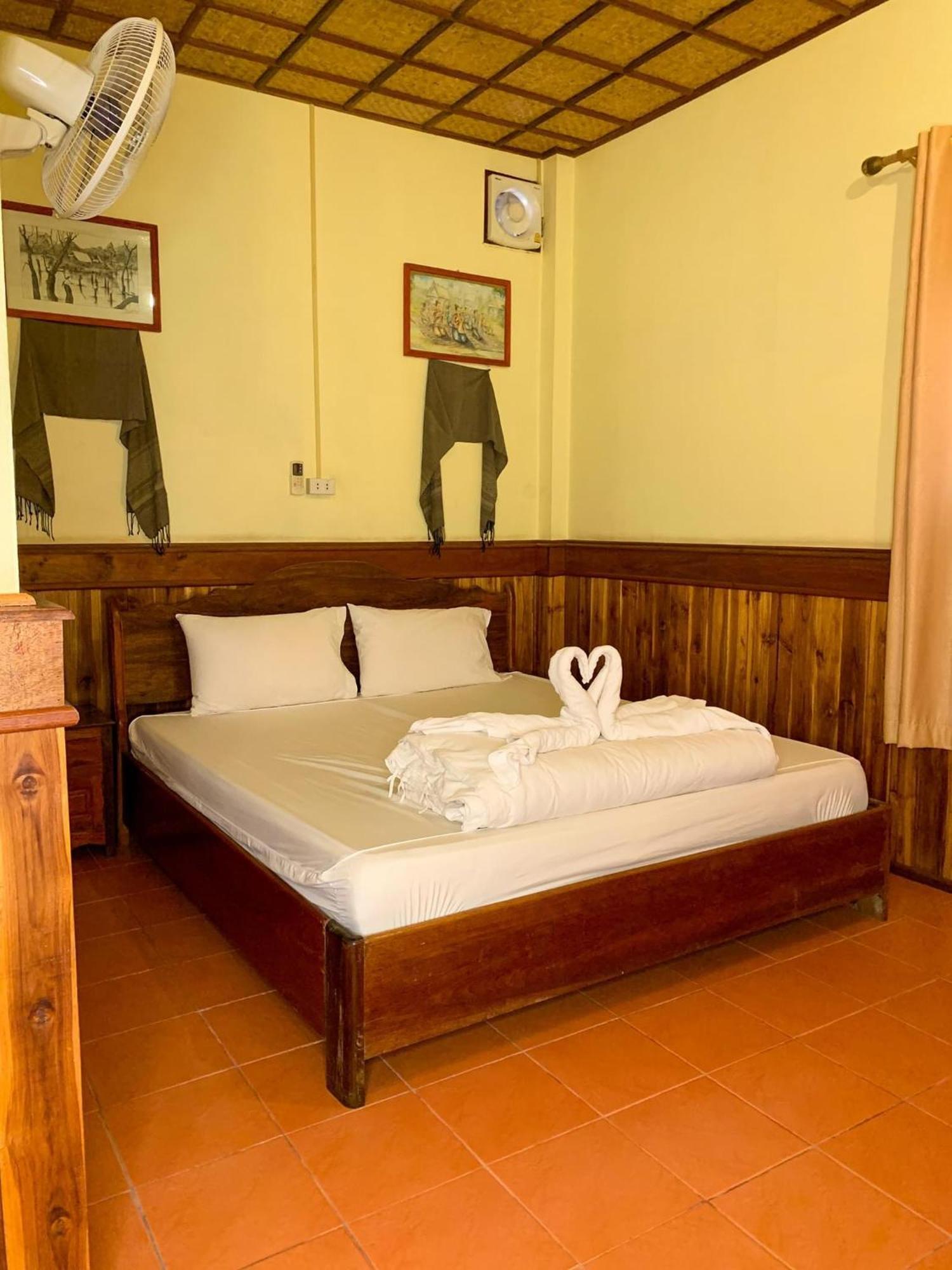 Zuela Guesthouse Луанг Намта Екстериор снимка